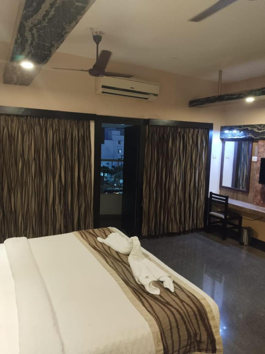 Hotel Mayas Tiruchirappalli Εξωτερικό φωτογραφία