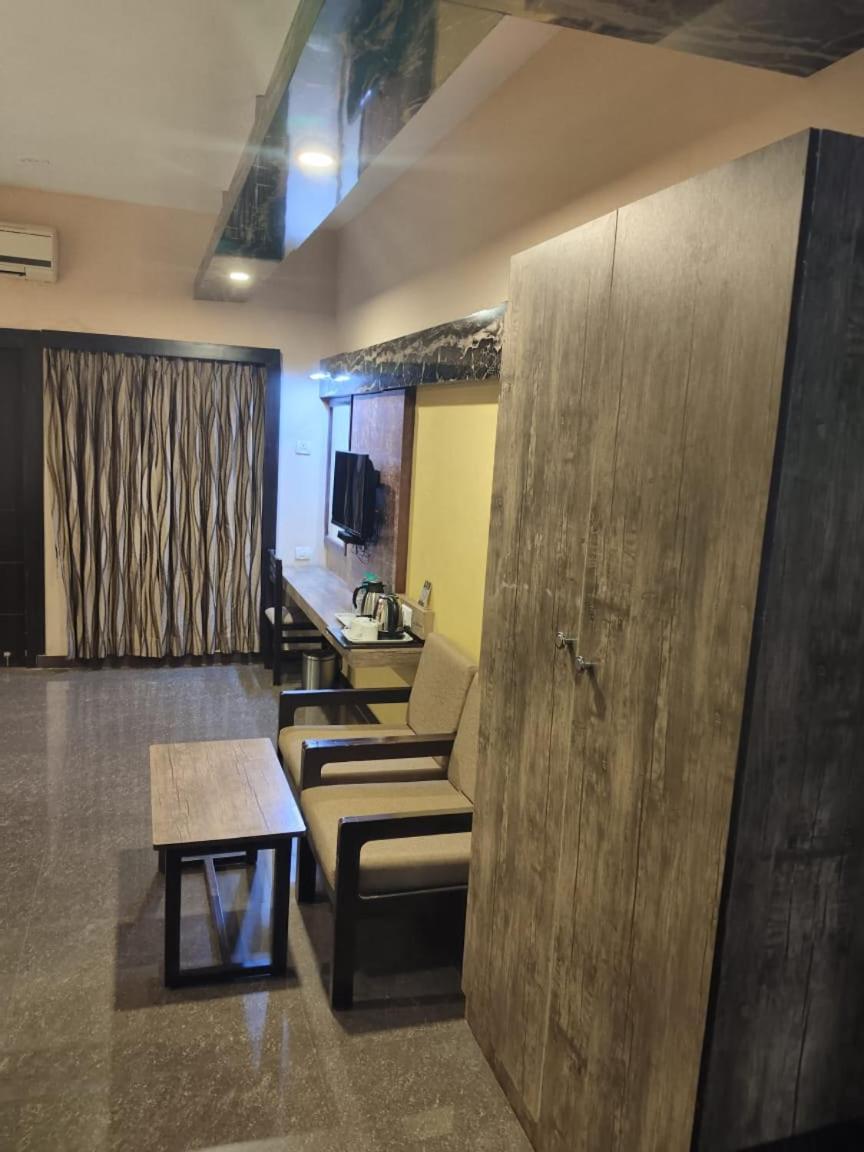 Hotel Mayas Tiruchirappalli Εξωτερικό φωτογραφία