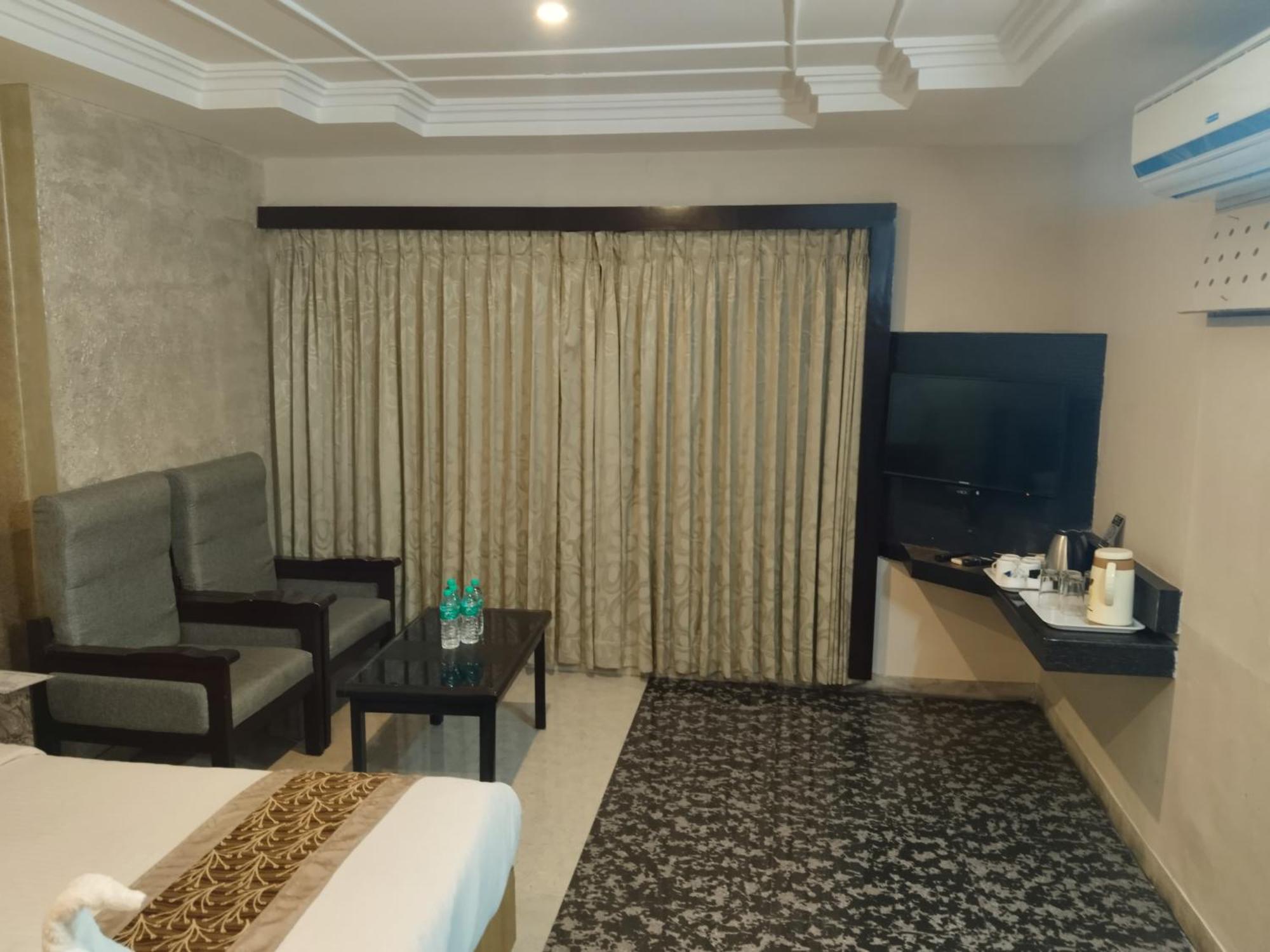 Hotel Mayas Tiruchirappalli Εξωτερικό φωτογραφία