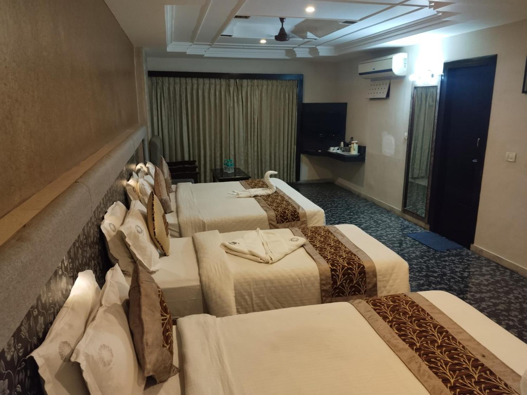 Hotel Mayas Tiruchirappalli Εξωτερικό φωτογραφία
